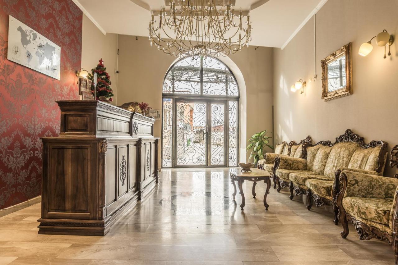 Haţeg Hotel Ferdinand מראה חיצוני תמונה