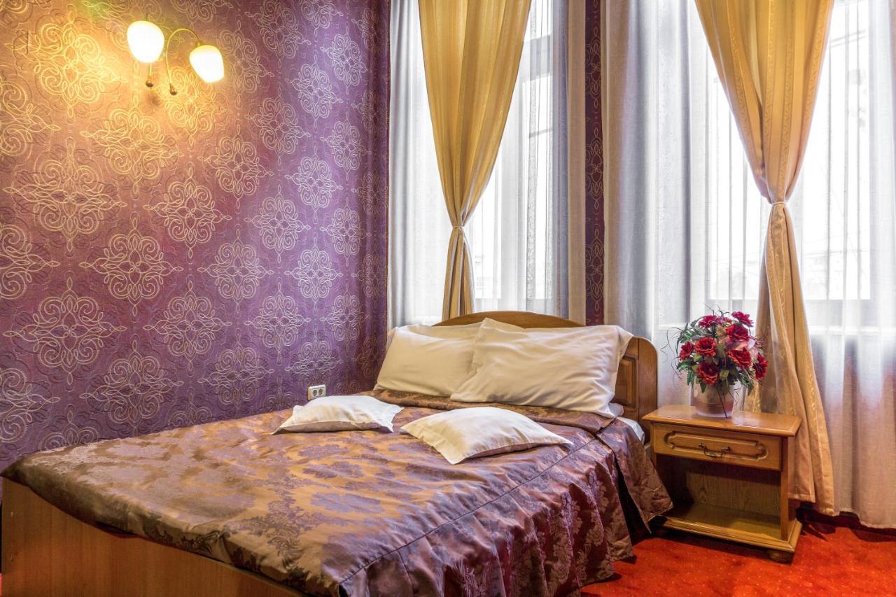 Haţeg Hotel Ferdinand מראה חיצוני תמונה